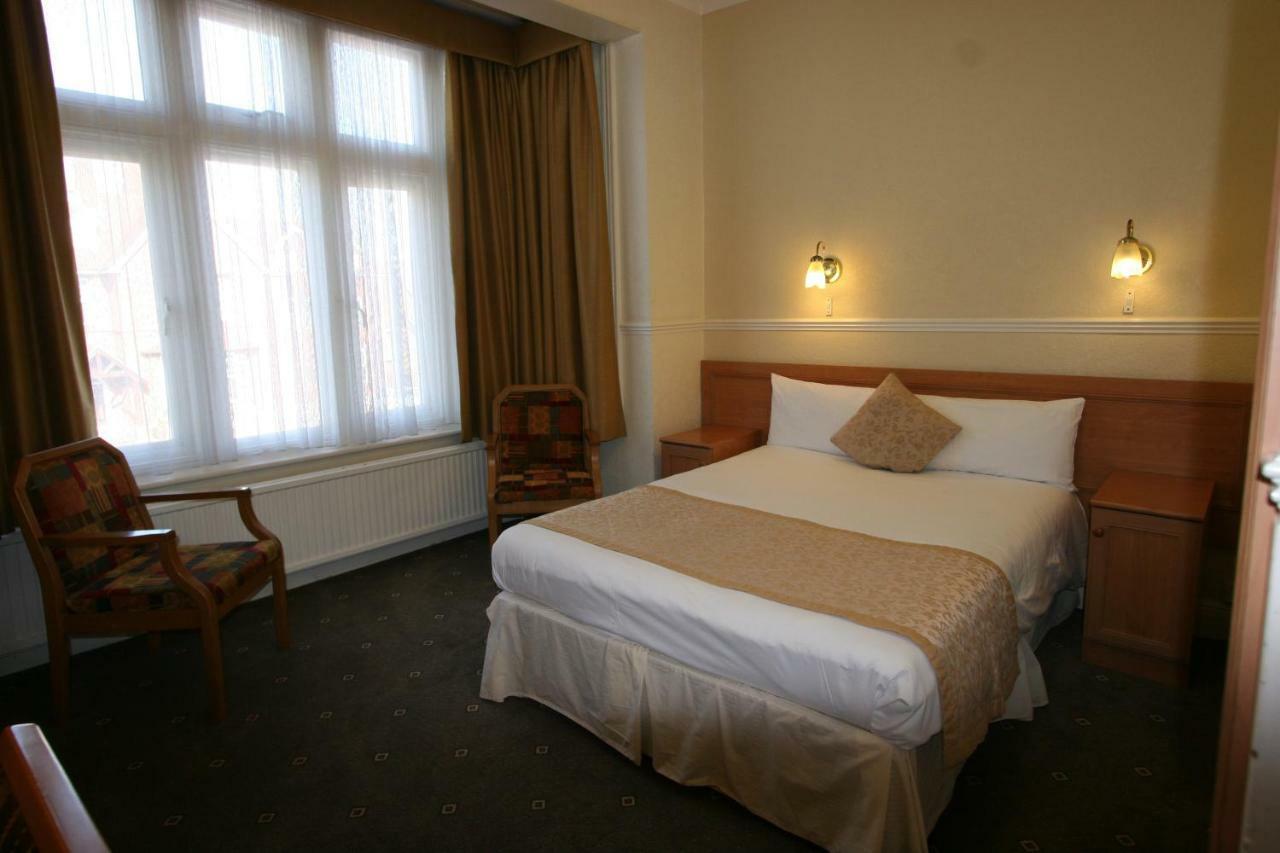 Grange Moor Hotel 메이드스톤 외부 사진