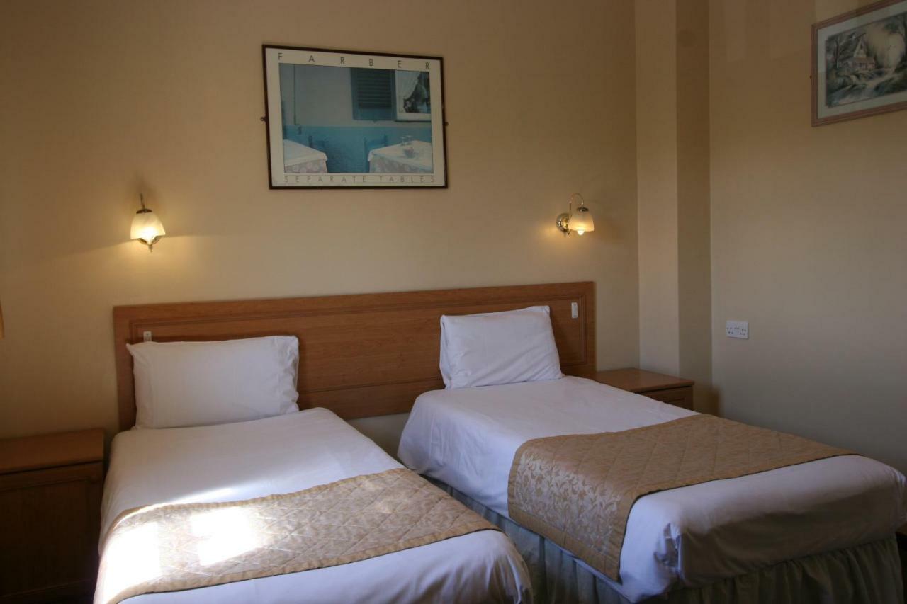 Grange Moor Hotel 메이드스톤 외부 사진